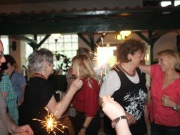 April bis Juni 2015